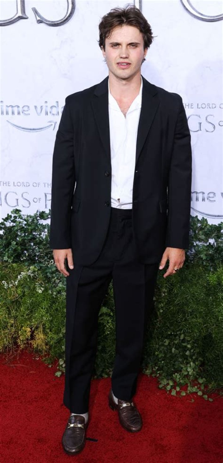 George Sear Height, Weight, Net Worth, Age, Wiki, Who, Instagram, Biography