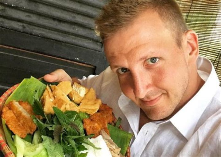Julian Burzynski Height, Weight, Net Worth, Age, Birthday, Wikipedia, Who, Nationality, Biography