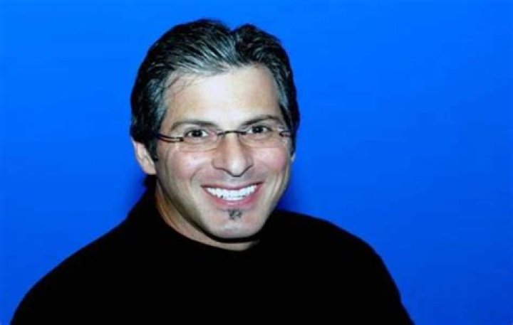 
Mah Tavaress Height, Weight, Net Worth, Age, Birthday, Wikipedia, Who, Nationality, Biography 