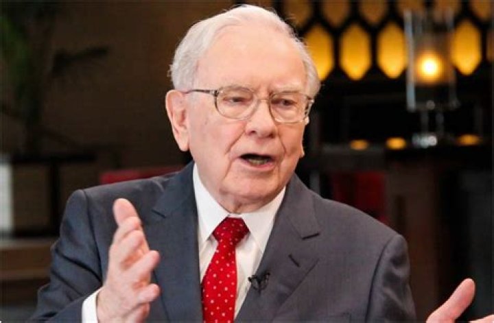 Warren Buffett Height, Weight, Net Worth, Age, Birthday, Wikipedia, Who, Nationality, Biography