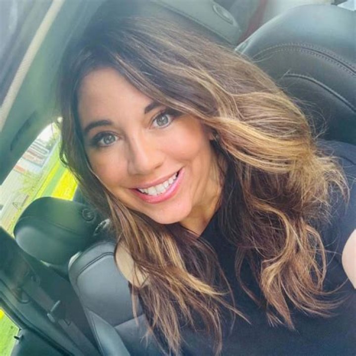 Who Is Justin Moore Girlfriend In 2022? Everything You Need To Know About His Dating Life